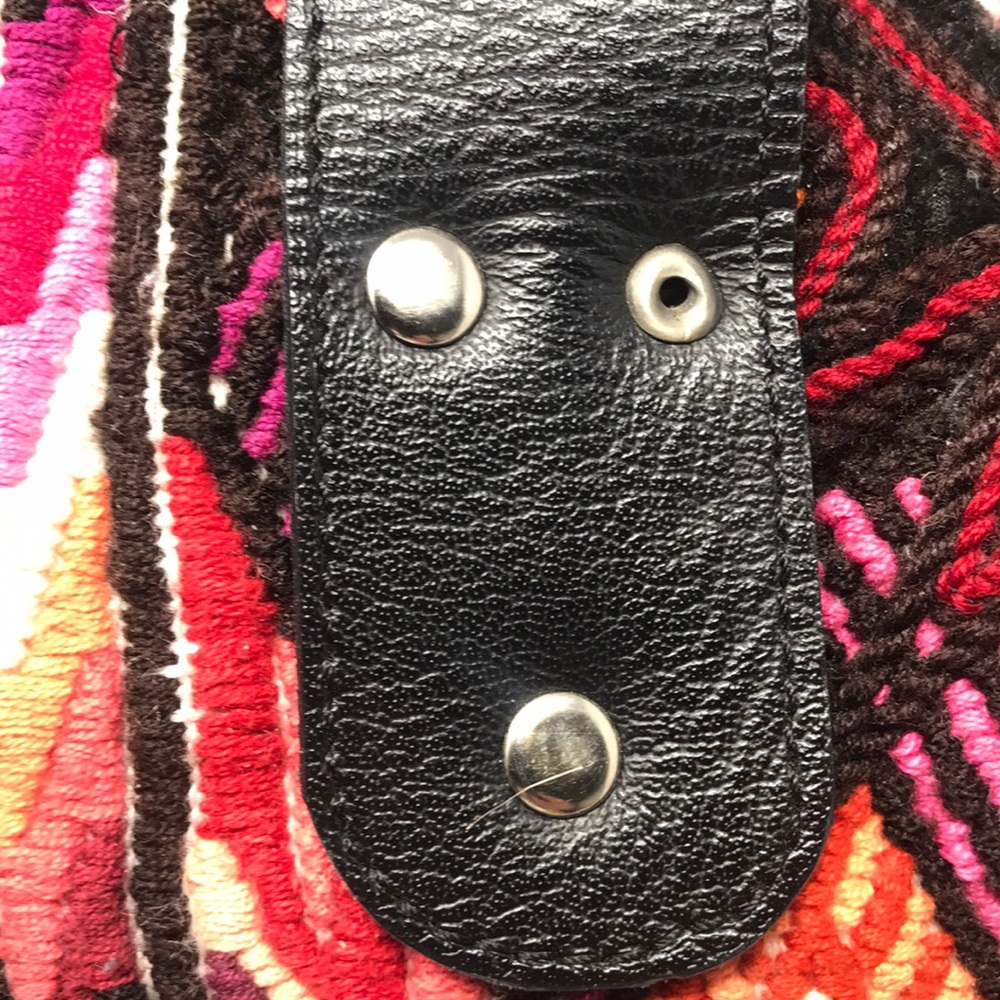 Embroidered Purse - Picture 11 of 11